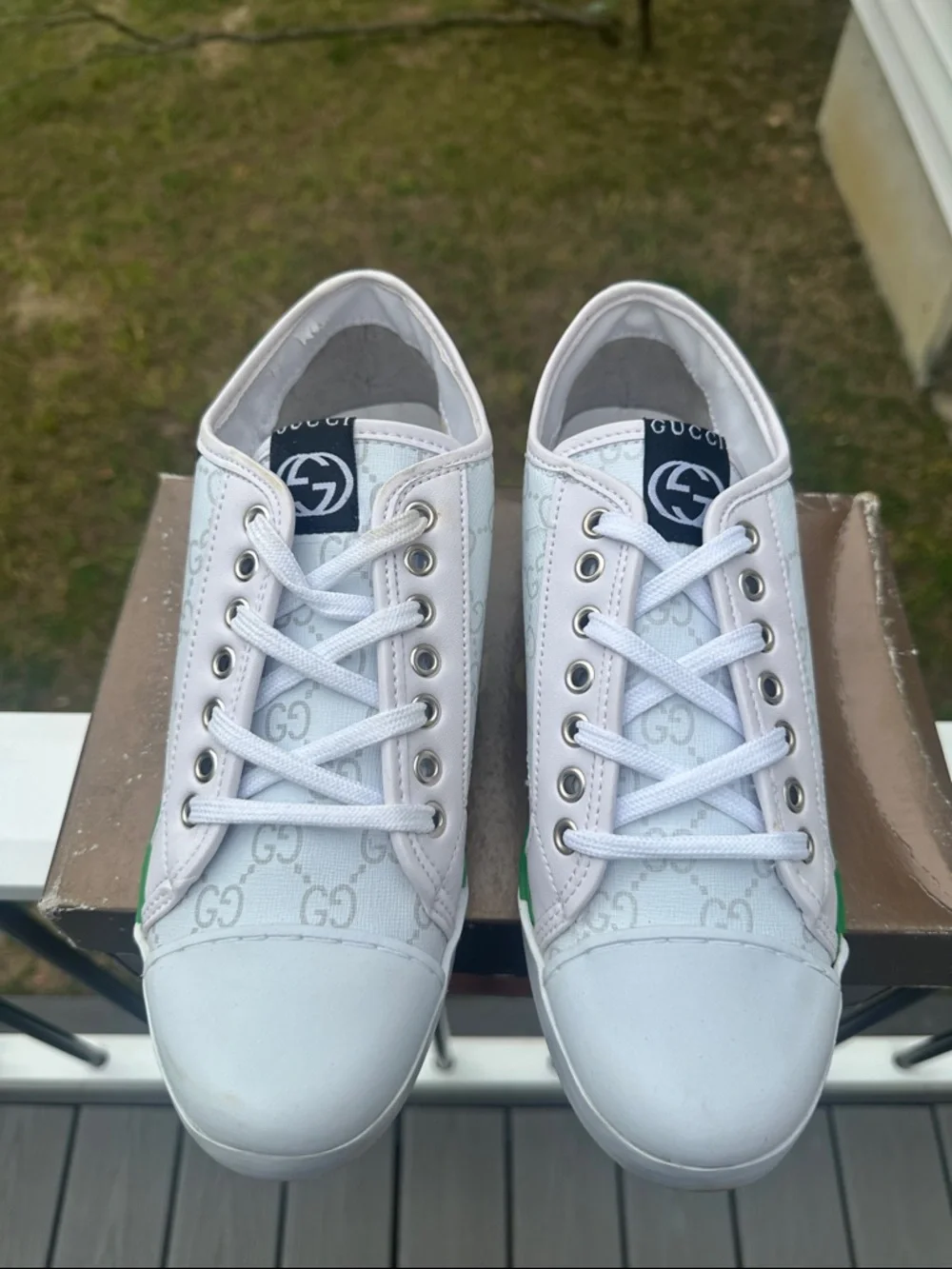 Gucci White Low-Top Sneakers with Green & Black Stripe